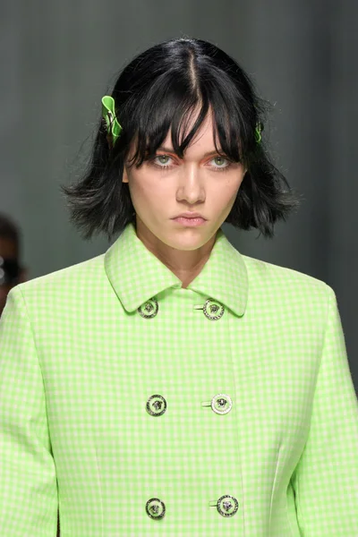 Look 120